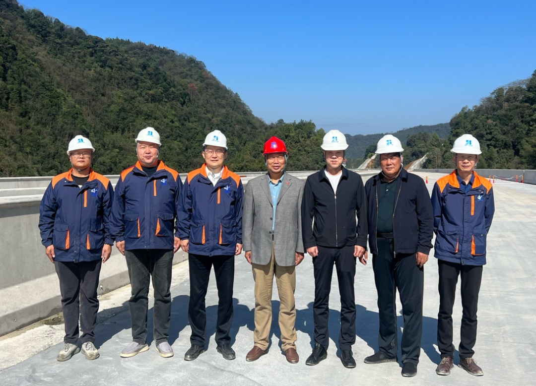 湖南省交通建设质安学会理事长甘志高赴湖南建投交建公司G59张官段湖南高速组团方二标项目开展调研交流
